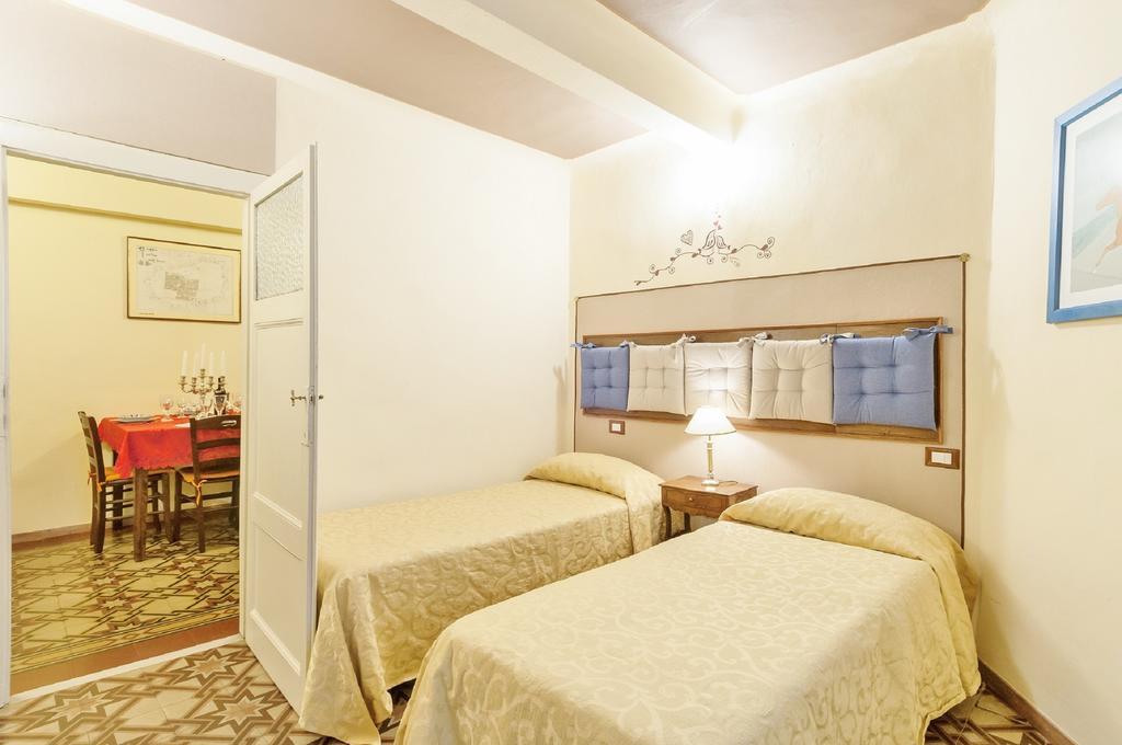 Cozybricks In Lucca - Apartments In Lucca Historical Center - Air Cond & Wifi - Стая снимка