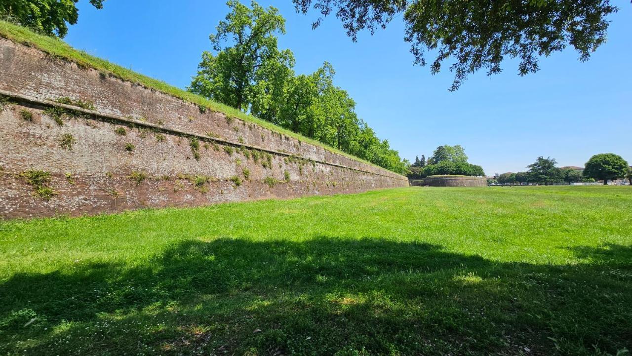 Cozybricks In Lucca - Apartments In Lucca Historical Center - Air Cond & Wifi - Екстериор снимка