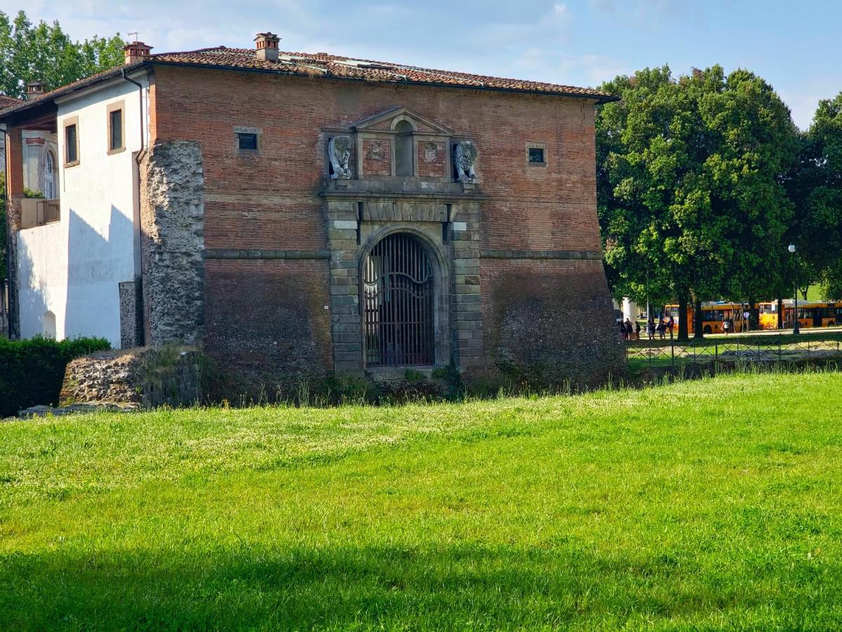 Cozybricks In Lucca - Apartments In Lucca Historical Center - Air Cond & Wifi - Екстериор снимка