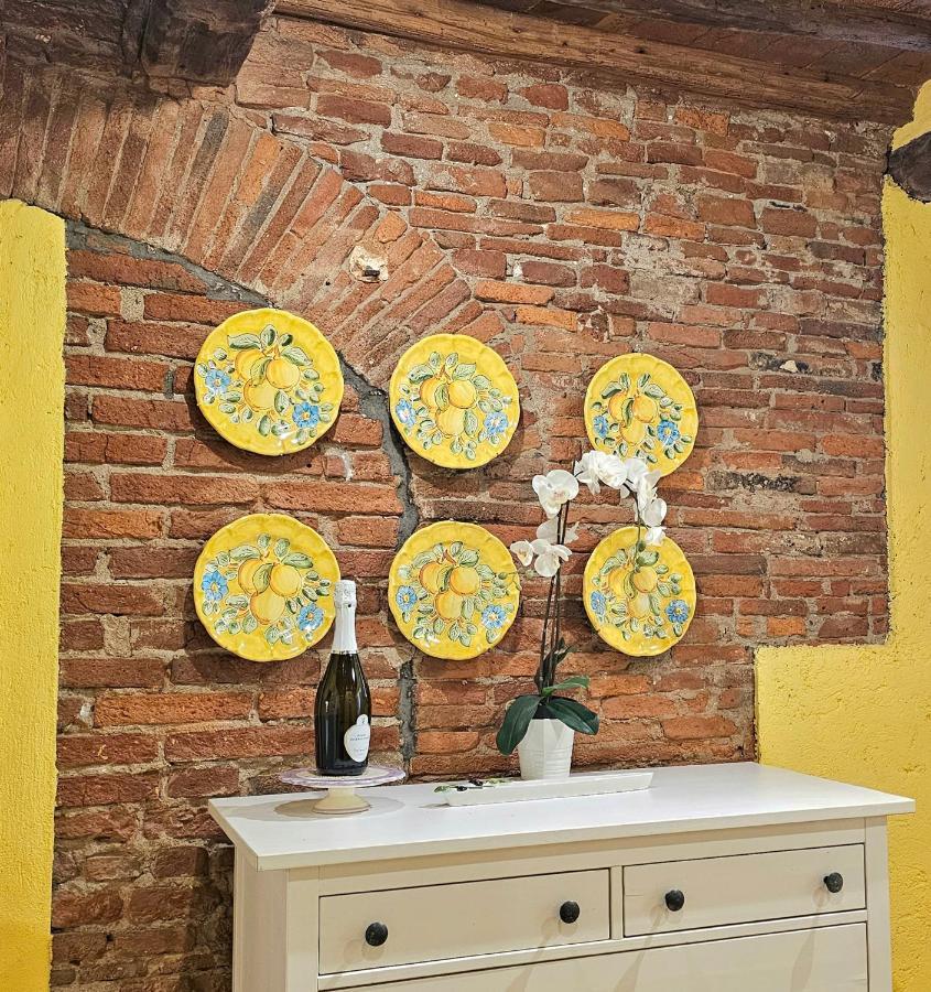 Cozybricks In Lucca - Apartments In Lucca Historical Center - Air Cond & Wifi - Екстериор снимка